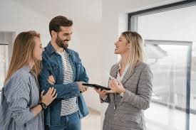 Buyer Agent in Huntington
